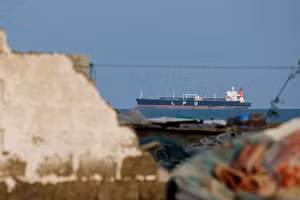 Tình hình căng thẳng tại eo biển Hormuz đang tác động toàn diện tới các vấn đề quan trọng toàn cầu.
