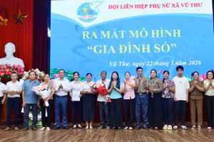 Ra mắt mô hình "Gia đình số" tại xã Vũ Thư, tỉnh Hưng Yên.