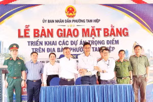 Ngày 3/8, phường Tam Hiệp đã bàn giao mặt bằng để triển khai ba dự án trọng điểm trên địa bàn. Ảnh: Ủy ban nhân dân phường Tam Hiệp