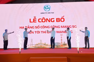 Lễ công bố hạ tầng số công cộng mạng 5G tiến tới thí điểm mạng 6G trên địa bàn thành phố Cần Thơ.