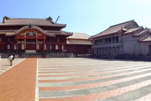 Lâu đài Shuri trước khi bị hỏa hoạn. Nguồn: CC BY-SA 4.0