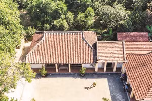 Làng Lộc Yên đang sở hữu hệ thống 20 nhà cổ, trong đó 8 ngôi nhà có niên đại hơn 100 năm.