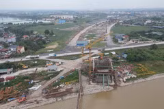 [Video] Hà Nội tăng tốc thi công 7 cầu qua sông Hồng phục vụ APEC 2027