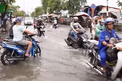 [Video] TP Hồ Chí Minh cảnh báo triều cường vượt báo động 3