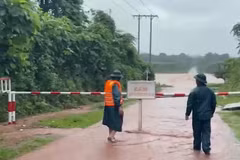 [Video] Những thiệt hại ban đầu của miền Trung do mưa lũ 