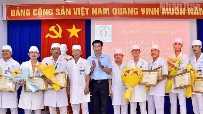 ndo_tr_lanh-dao-so-y-te-va-benh-vien-da-khoa-bac-lieu-8479.jpg