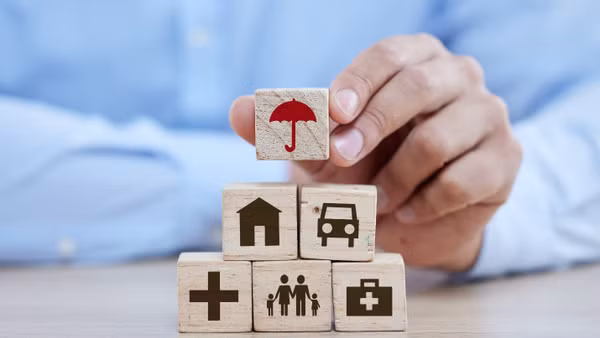 Rủi ro tăng, nhu cầu bảo vệ lớn hơn: Vì sao bảo hiểm vẫn chưa là ưu tiên?