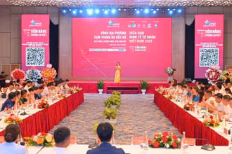 Quang cảnh Diễn đàn Kinh tế tư nhân Việt Nam (VPSF) 2025 tổ chức tại Quảng Ninh.