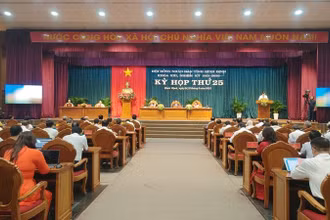 Quang cảnh kỳ họp.