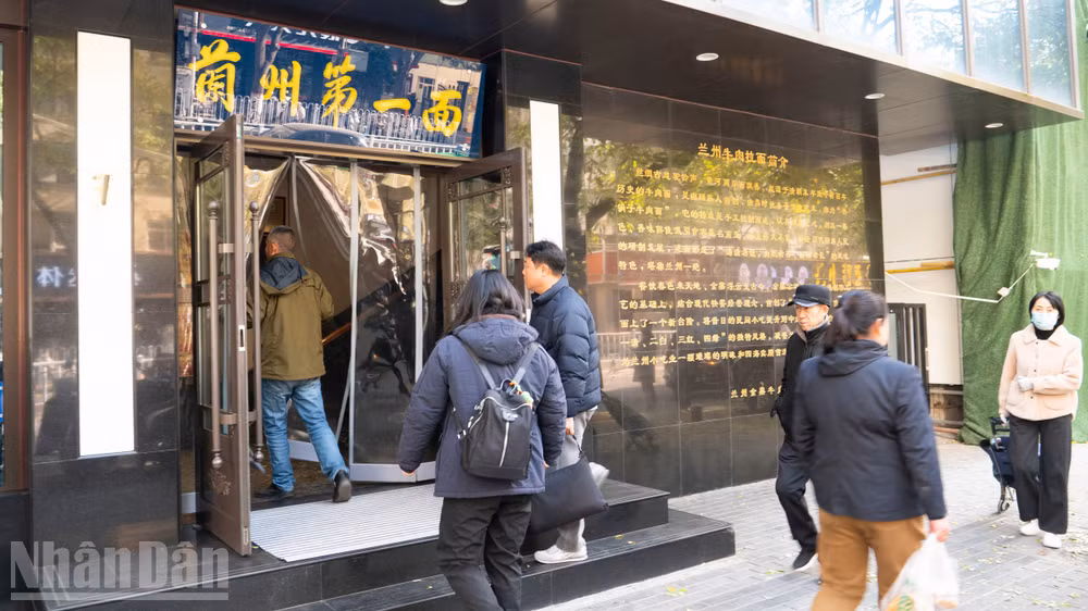 ndo_bl_a02-p2485150-1.jpg