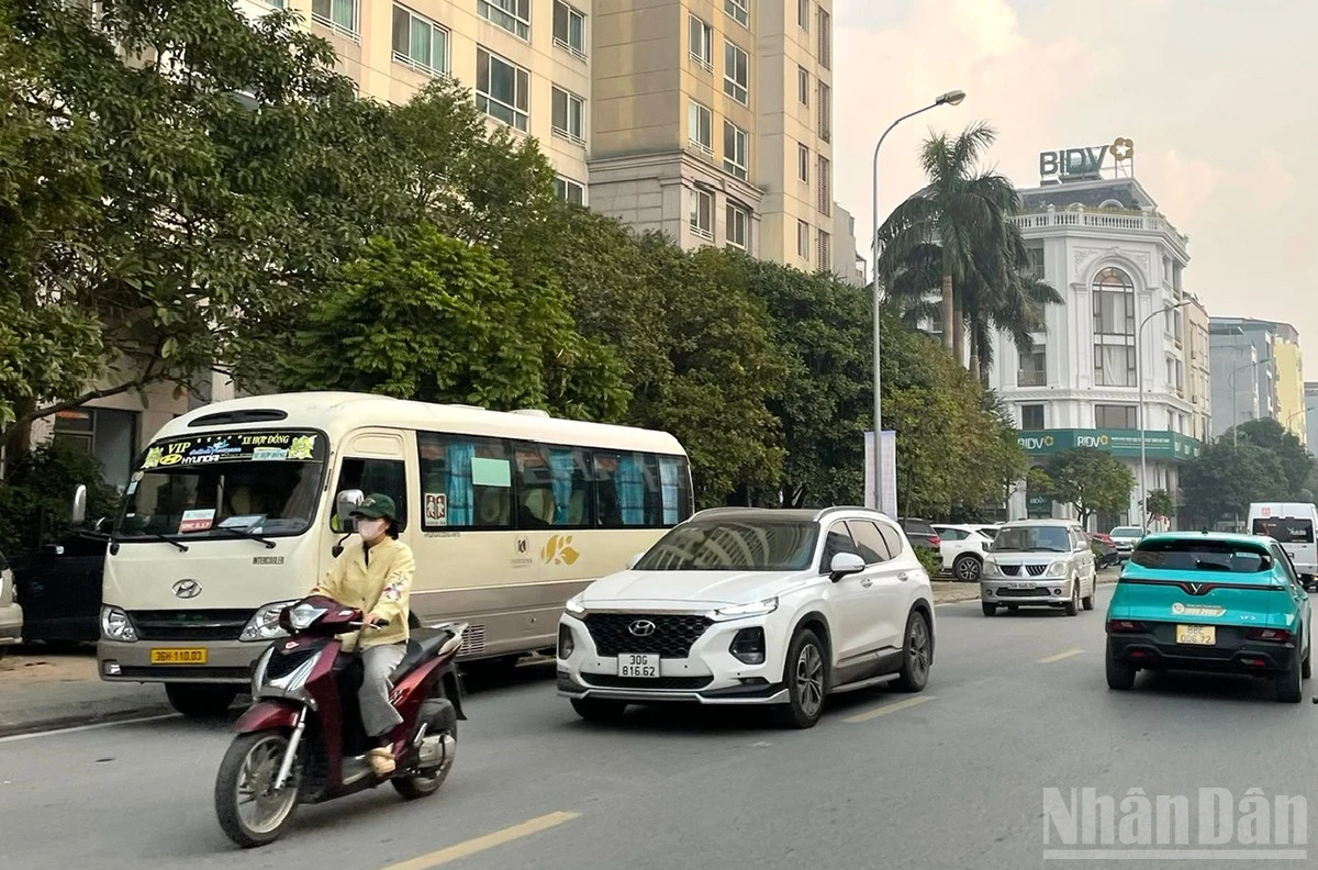 Dự báo thời tiết 21/2: Hà Nội se lạnh, TP.HCM nắng nóng, biển động mạnh