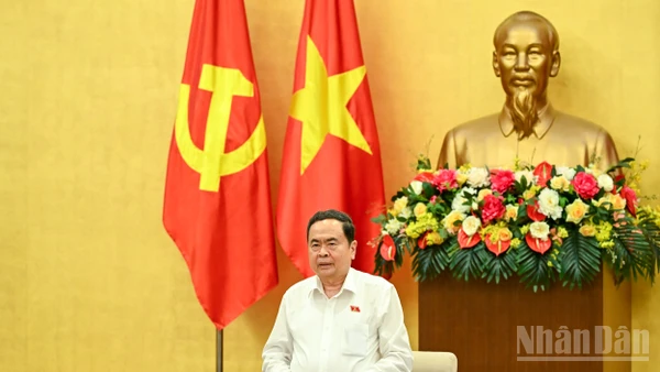 Bí thư Đảng ủy Quốc hội, Chủ tịch Quốc hội Trần Thanh Mẫn phát biểu kết luận hội nghị. (Ảnh: DUY LINH)