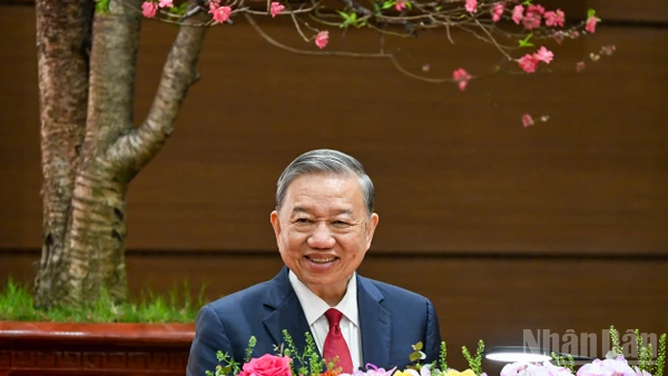 Tổng Bí thư Tô Lâm phát biểu chúc Tết Đảng bộ, chính quyền và nhân dân Thủ đô Hà Nội. 