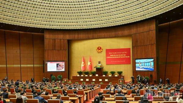 Hội nghị toàn quốc nghiên cứu, học tập, quán triệt và triển khai thực hiện Nghị quyết Đại hội XIV của Đảng được tổ chức tại Hội trường Diên Hồng, Nhà Quốc hội. (Ảnh: DUY LINH)
