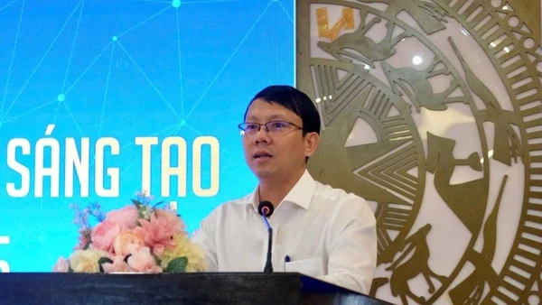 Đồng chí Nguyễn Thanh Hà, Phó Chủ tịch Ủy ban nhân dân tỉnh phát biểu tại buổi lễ.