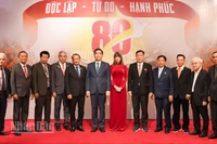 Đại sứ cùng các đại biểu tham dự lễ kỷ niệm 80 năm Quốc khánh Việt Nam. (Ảnh: XUÂN SƠN)