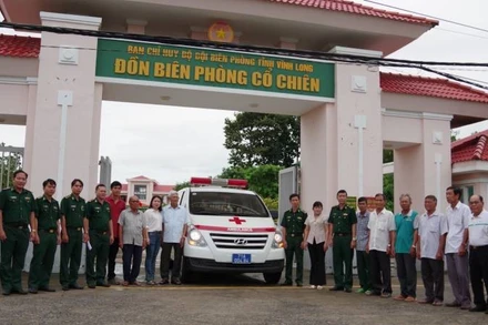 Đồn Biên phòng Cổ Chiên ra mắt mô hình "Xe cứu thương 0 đồng Biên phòng".