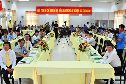 Đại biểu dự Diễn đàn "Truyền thông quản lý sức khỏe cây dừa Việt Nam đáp ứng yêu cầu sản xuất gắn với người tiêu dùng".