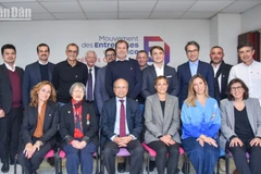 Đại sứ Đinh Toàn Thắng khẳng định cam kết hỗ trợ các đoàn công tác và doanh nghiệp Pháp trong việc quảng bá những lợi thế, tiềm năng phong phú của tỉnh Pyrénées-Orientales. (Ảnh: MINH DUY)