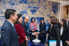 Bộ trưởng Văn hóa Pháp Rachida Dati và Tiến sĩ Ngô Phương Lan nhất trí về việc tăng cường hợp tác sản xuất phim hoạt hình như một ưu tiên mới. (Ảnh: KHẢI HOÀN)