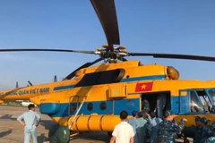 Máy bay chuẩn bị đưa hàng cứu trợ tới tỉnh Điện Biên.