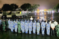 Thủ trưởng Học viện Hải quân quán triệt, giao nhiệm vụ cho cán bộ, chiến sĩ tham gia giúp nhân dân.