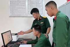 Tập huấn “Bình dân học vụ số”.