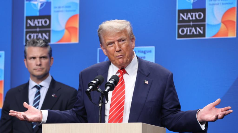 Tổng thống Mỹ Donald Trump tham dự cuộc họp báo sau Hội nghị thượng đỉnh NATO tại The Hague, Hà Lan, ngày 25/6. (Ảnh: THX) o-trump-6669.png