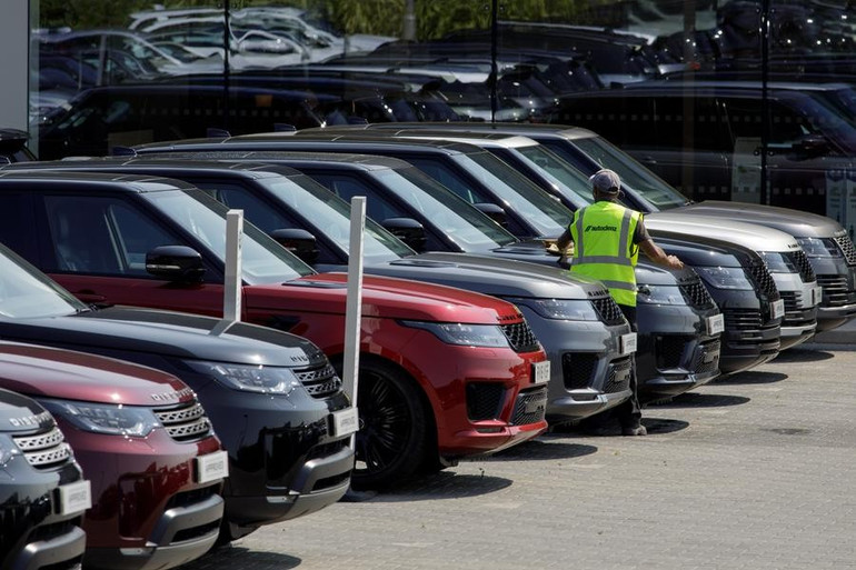 Đại lý ô-tô Jaguar Land Rover ở Reading Anh. (Ảnh: Tân Hoa xã) anh-o-to-anh.jpg