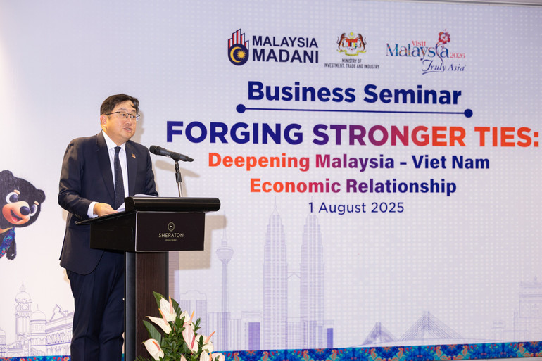 Đại sứ Malaysia tại Việt Nam Dato' Tan Yang Thai phát biểu tại sự kiện. (Ảnh: BTC) 1l1a2106.jpg