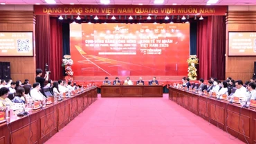 Quang cảnh Phiên đối thoại địa phương - Cụm đồng bằng sông Hồng.