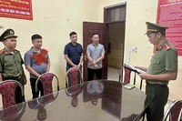 Đối tượng Vũ Văn Thìn (dấu X) tại Cơ quan An ninh điều tra, Công an tỉnh Tuyên Quang.