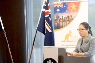 Bà Nguyễn Thanh Hà, Tổng Lãnh sự Việt Nam tại Perth, Australia phát biểu tại sự kiện. 