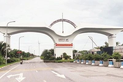 Khu công nghiệp DEEP C Hải Phòng thu hút được nhiều doanh nghiệp FDI các ngành công nghệ cao, công nghệ sạch, thân thiện với môi trường.