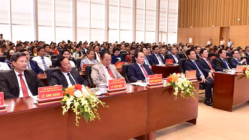 Các đại biểu dự gặp mặt.