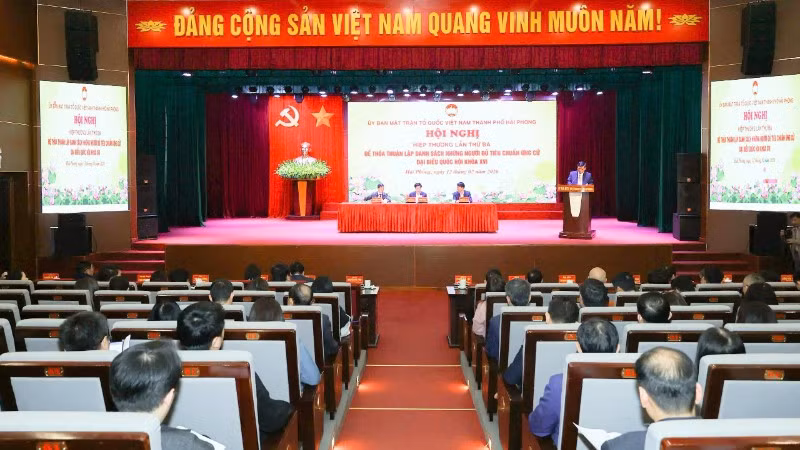 Quang cảnh Hội nghị hiệp thương lần thứ ba.