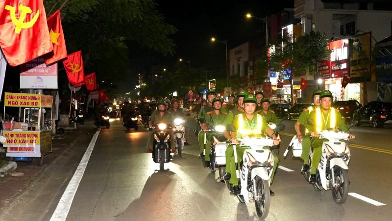 Các lực lượng Công an thành phố Hải Phòng ra quân thực hiện nhiệm vụ tối 23/9.