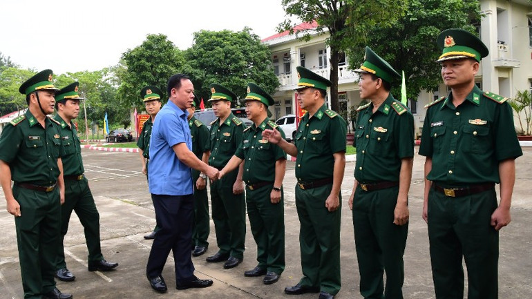 Phó Bí thư Tỉnh ủy, Chủ tịch Ủy ban nhân tỉnh Đồng Nai Võ Tấn Đức thăm và làm việc với Đồn biên phòng cửa khẩu Hoàng Diệu ndo_tl_dsc-2417-5872.jpg