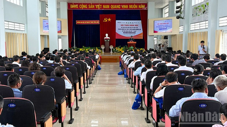 Quang cảnh hội thảo. ndo_br_ah-3-quang-canh-hoi-thao.jpg