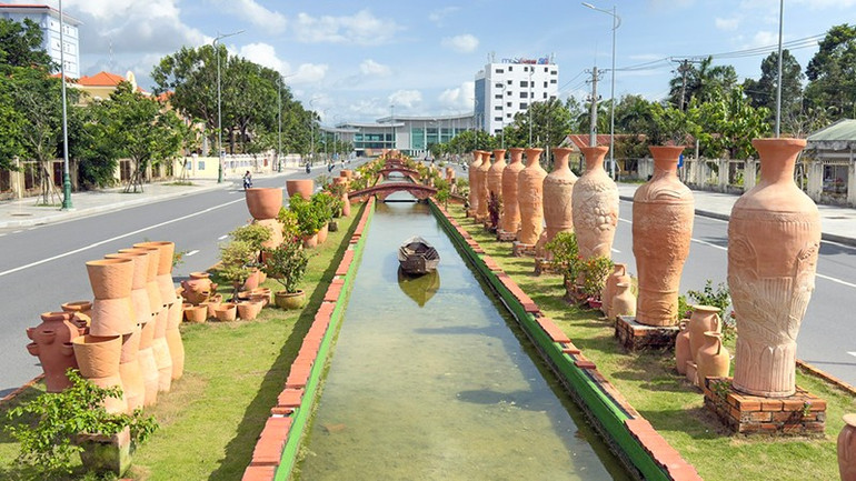 Đường gốm tỉnh Vĩnh Long. anh-3-doong-gom-do-vl.jpg