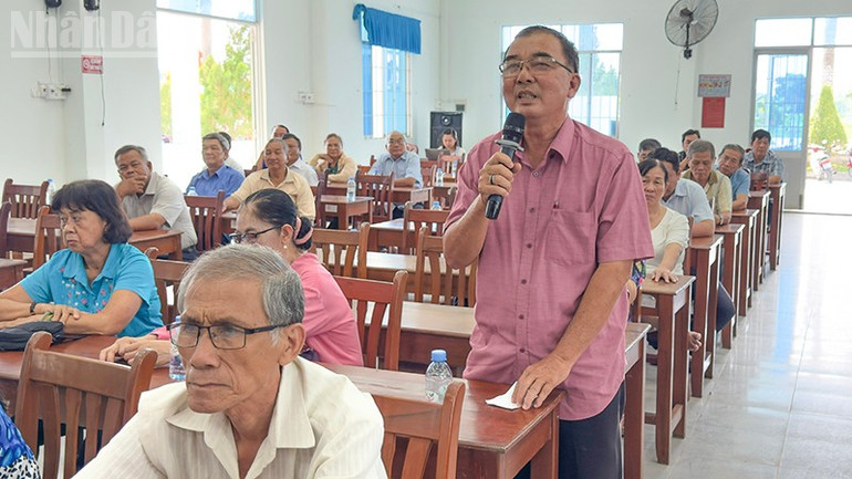 Vĩnh Long gửi trọn niềm tin qua những chương trình hành động sát thực tế ndo_tl_anh-4-cu-tri-4.jpg