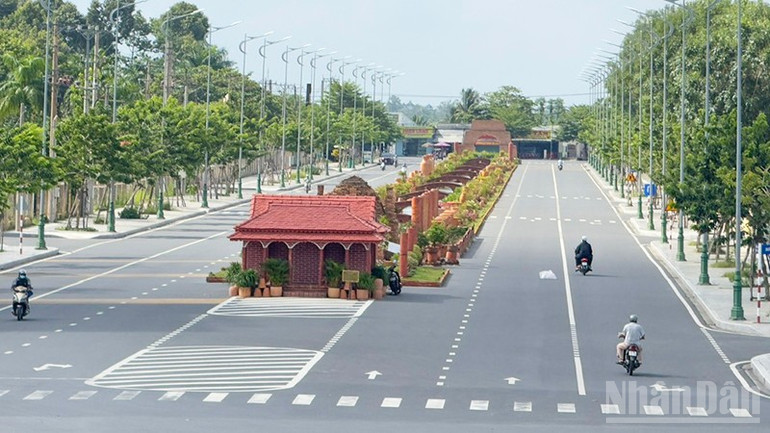 Đường gốm tỉnh Vĩnh Long. ndo_br_anh-2-duong-gom-va-hoa-dai-nhat-viet-nam-tai-vinh-long.jpg