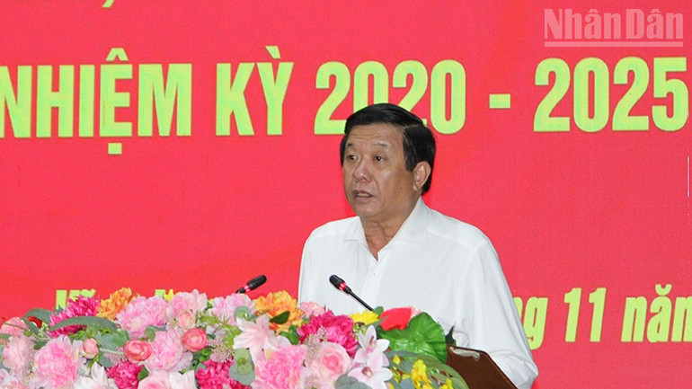 Deputy Head of the Central Internal Affairs Commission Bui Van Nghiem spoke at the conference. ndo_tr_anh-4-bui-van-nghiem.jpg