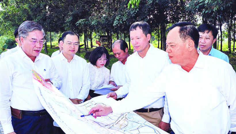 Lãnh đạo tỉnh Đồng Nai khảo sát khu vực quy hoạch đô thị sân bay Long Thành.