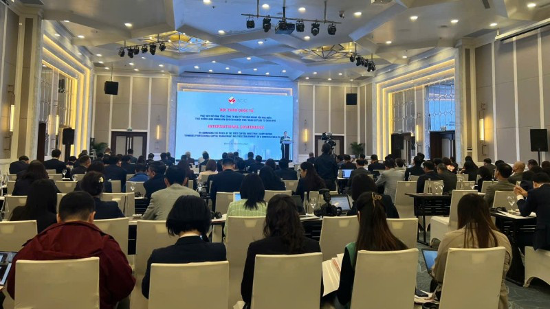 Hội thảo “Phát triển mô hình SCIC theo hướng kinh doanh vốn chuyên nghiệp, hình thành Quỹ đầu tư Chính phủ” tổ chức tại Hà Nội