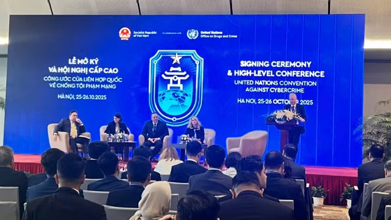 Sự kiện bên lề với chủ đề “Hợp tác toàn cầu, chống lừa đảo trực tuyến” diễn ra chiều ngày 25/10.