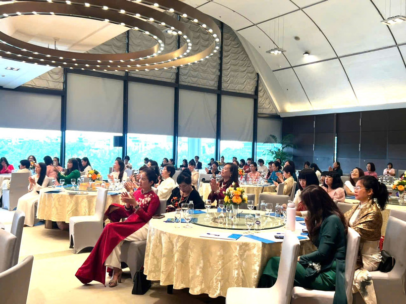 Diễn đàn “Nữ doanh nhân Việt Nam: Bền bỉ-Bứt phá-Tiên phong-Bền vững đồng kiến quốc”.