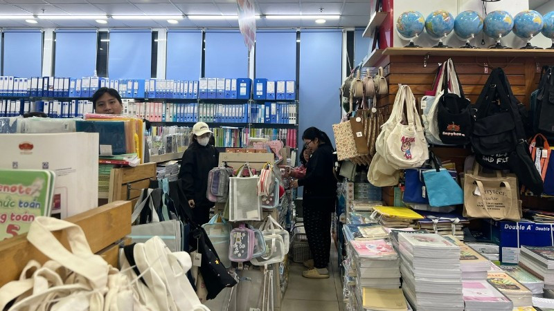 Chỉ số giá tiêu dùng 10 tháng năm 2025 tăng trong tầm kiếm soát. (Ảnh minh họa)