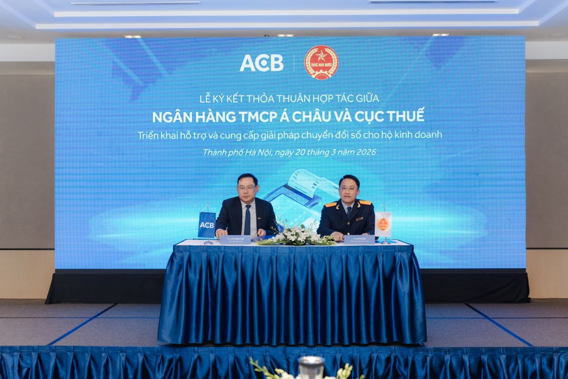 Lễ ký kết giữa Cục Thuế, Bộ Tài chính và Ngân hàng Thương mại cổ phần Á Châu để triển khai giải pháp giúp người nộp thuế quản lý doanh thu, kê khai và nộp thuế.