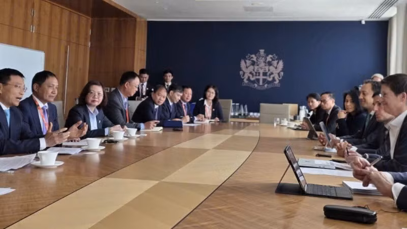 Quang cảnh buổi làm việc giữa Đoàn công tác Bộ Tài chính và Sở Giao dịch Chứng khoán London.